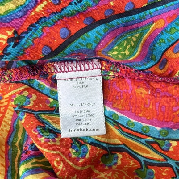 Trina Turk Multicolored Half Sleeve Button Up Blouse 100% Silk Sz P G - Picture 4 of 4